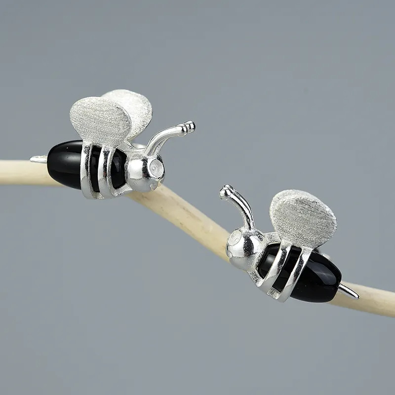 boucle oreille abeille Clous abeille style moderne - modèle argent